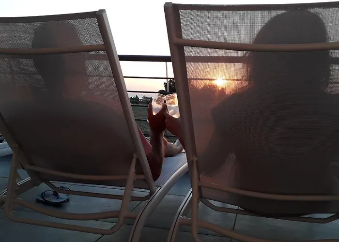 Garden's Sunset αvra Apartment *