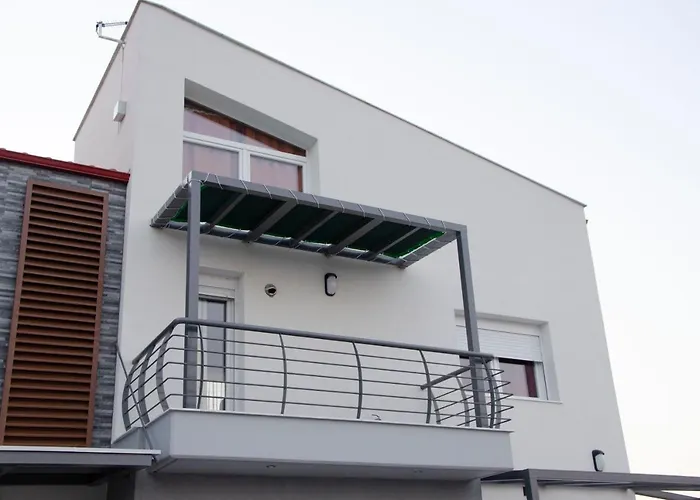 Garden's Sunset αvra Nea Michaniona