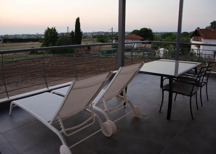 Garden's Sunset αvra Apartment